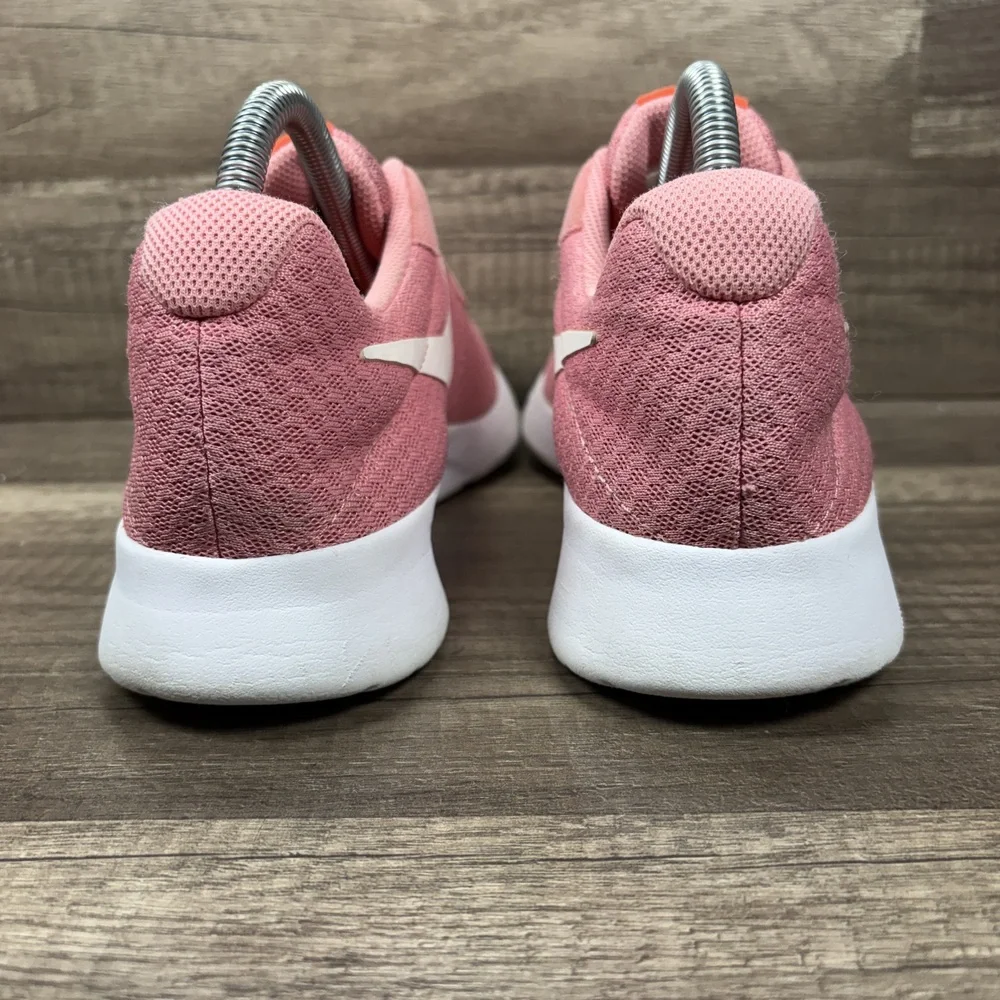 Nike Tanjun Pink Womens US Size 9 EUR 40.5 812655-600 Running Shoes